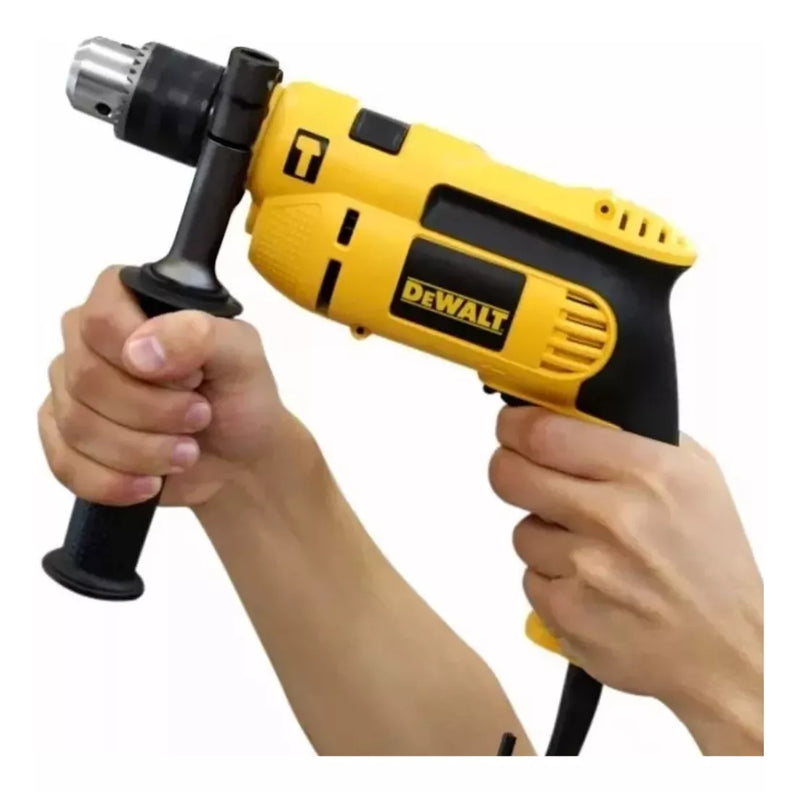 Furadeira De Impacto Dewalt Modelo Dwd502 Potência 710w 220v